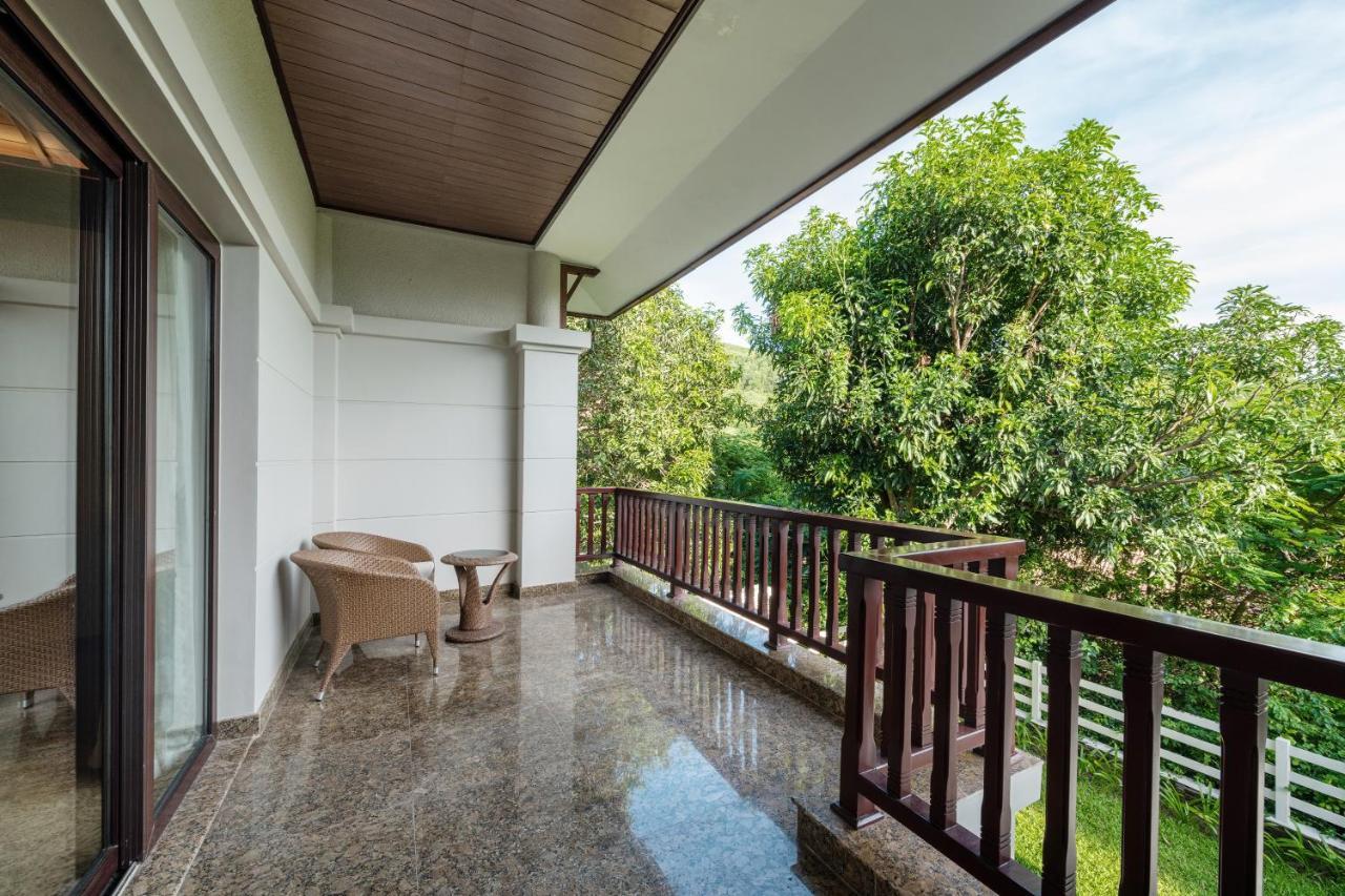 Hotel Vinpearl Luxury Nha Trang Extérieur photo