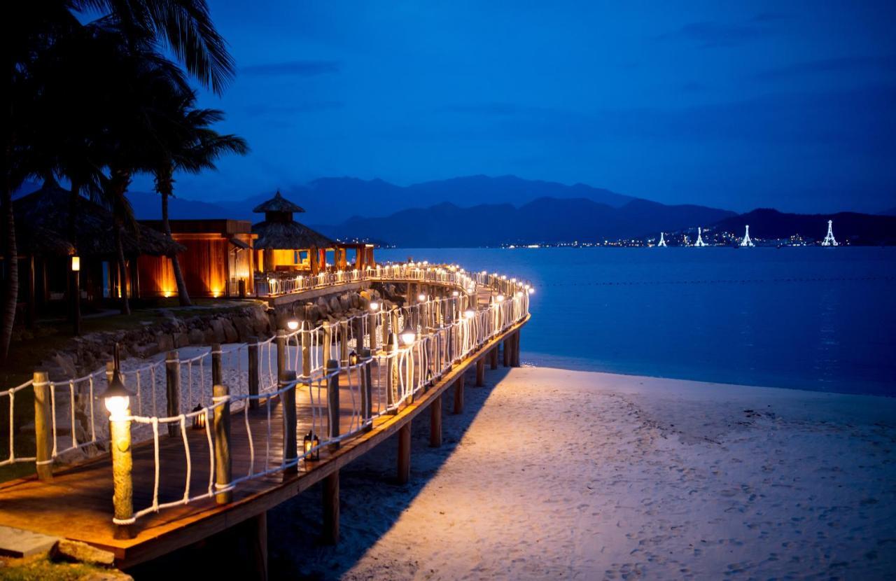 Hotel Vinpearl Luxury Nha Trang Extérieur photo