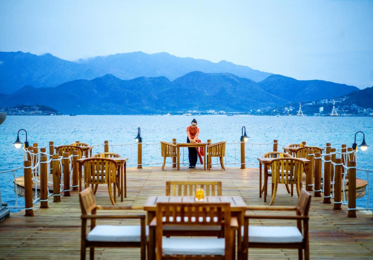 Hotel Vinpearl Luxury Nha Trang Extérieur photo